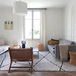Et Jardin Pres Du Nidau