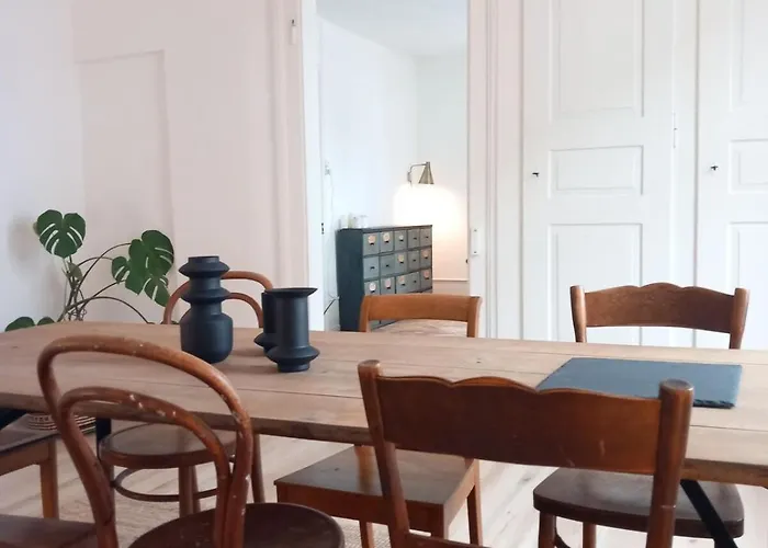 Et Jardin Pres Du דירה Nidau