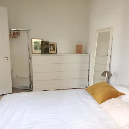 Et Jardin Pres Du Apartman *